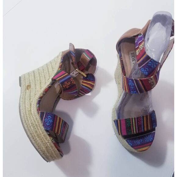 Steve Madden Multicolor Tribal Print Criss Cross Wedge Sandals - Picture 2 of 13